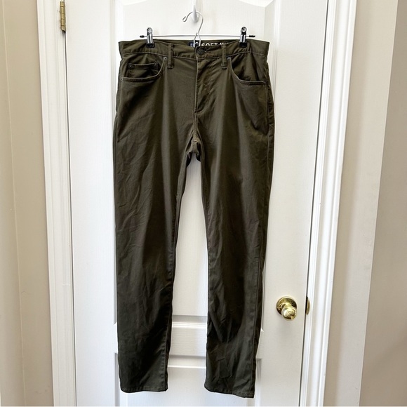 GAP Men's Soft Wear Slim Fit Denim Pants Dark Moss Khaki Green Size 32 - Picture 8 of 13